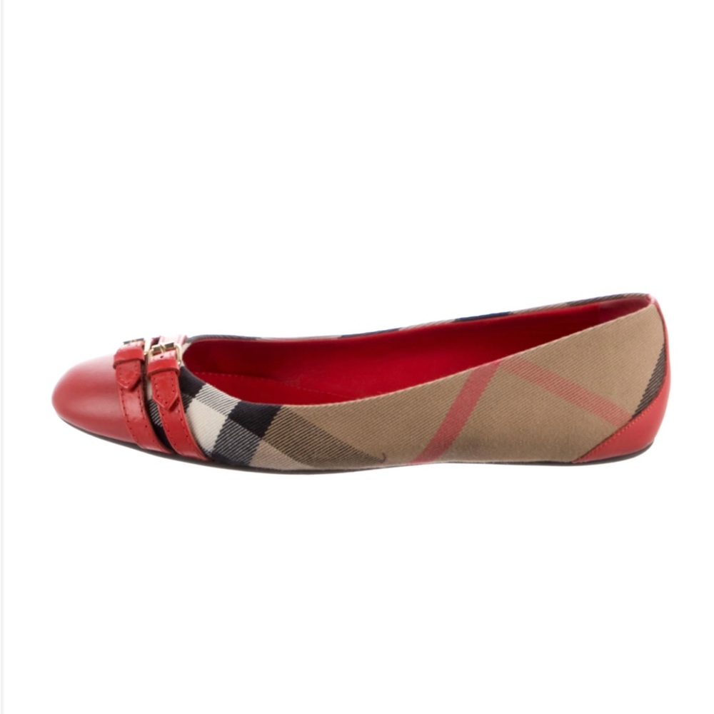 Burberry shoes flats